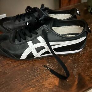 Onitsuka Tiger Sneakers